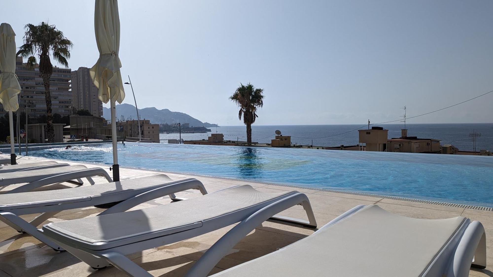 Sunset Cliffs Modern Apartment بينايدورم المظهر الخارجي الصورة