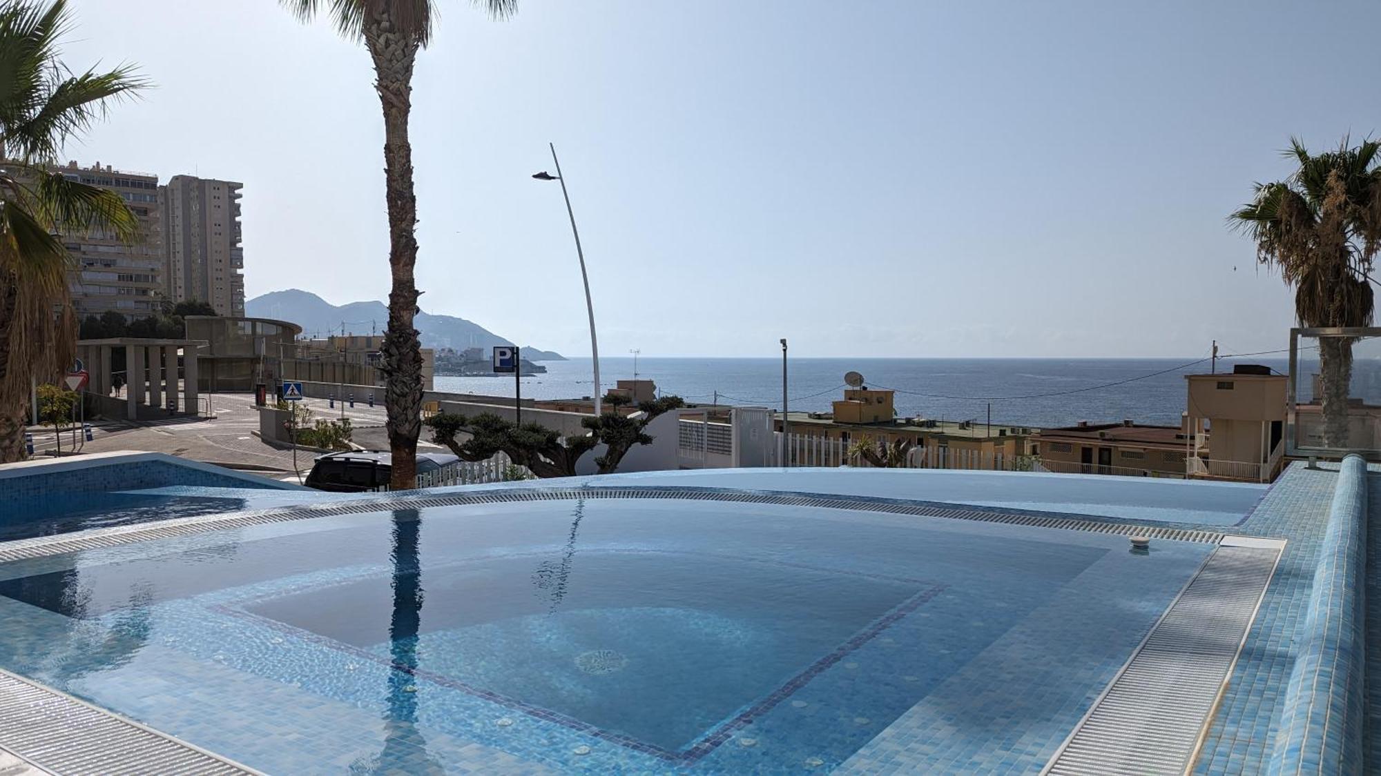 Sunset Cliffs Modern Apartment بينايدورم المظهر الخارجي الصورة